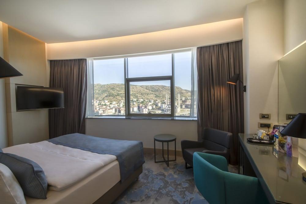 Crowne Plaza Cappadocia - Nevsehir By Ihg Hotel Bagian luar foto